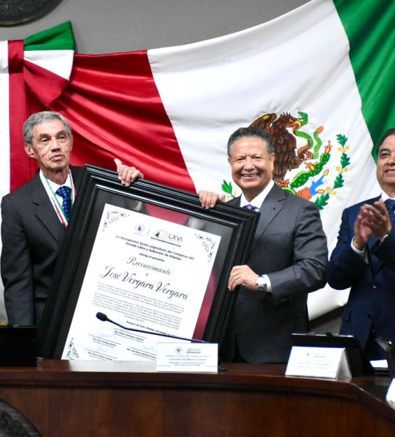 Sesión 12.12.2025 Solemne Medalla Pedro Ma. Anaya (280)