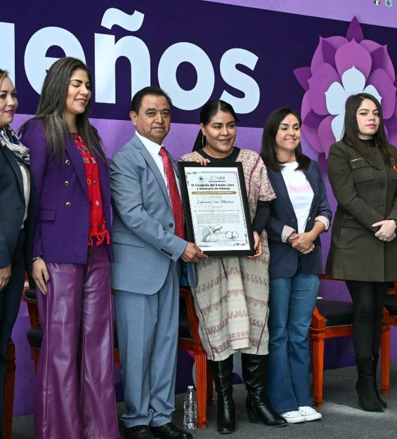 25.02.2026 Conferencia Los sueños de la niña de la montaña (59)