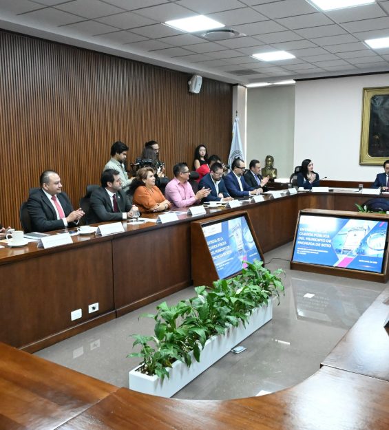 28.04.2026 Comisión Inspectora Entrega Cuenta Pública Mpio. Pachuca (43)