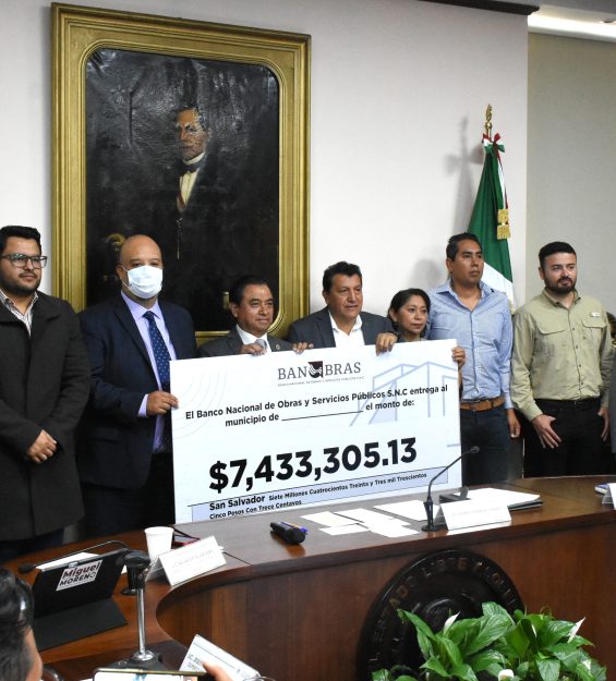 Entrega de financiamiento a San Salvador (79)