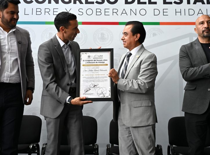 12.05.2026 Entrega mina del tiempo Cesar Arturo Ramos (24)