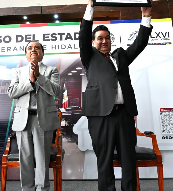 11.08.2026 Reconocimiento Roberto Campero (31)