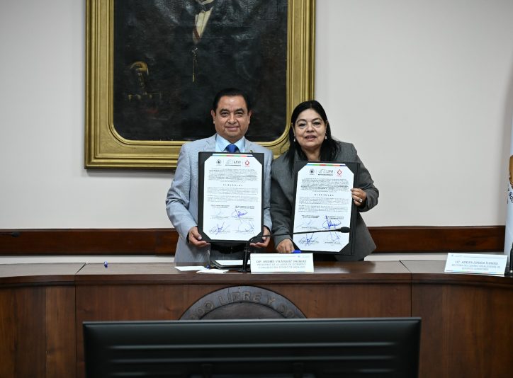 26.10.2026 Firma Convenio CENHIES Congreso (54)